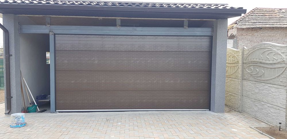 usi garaj cu telecomanda valcea