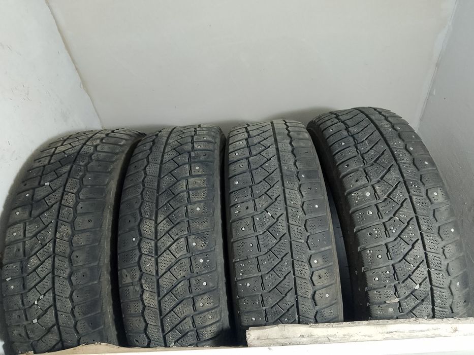 Всем здравствуйте шины зимние б /у