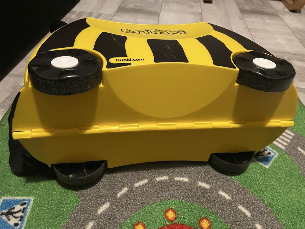 Детски Куфар за яздене TRUNKI пчела