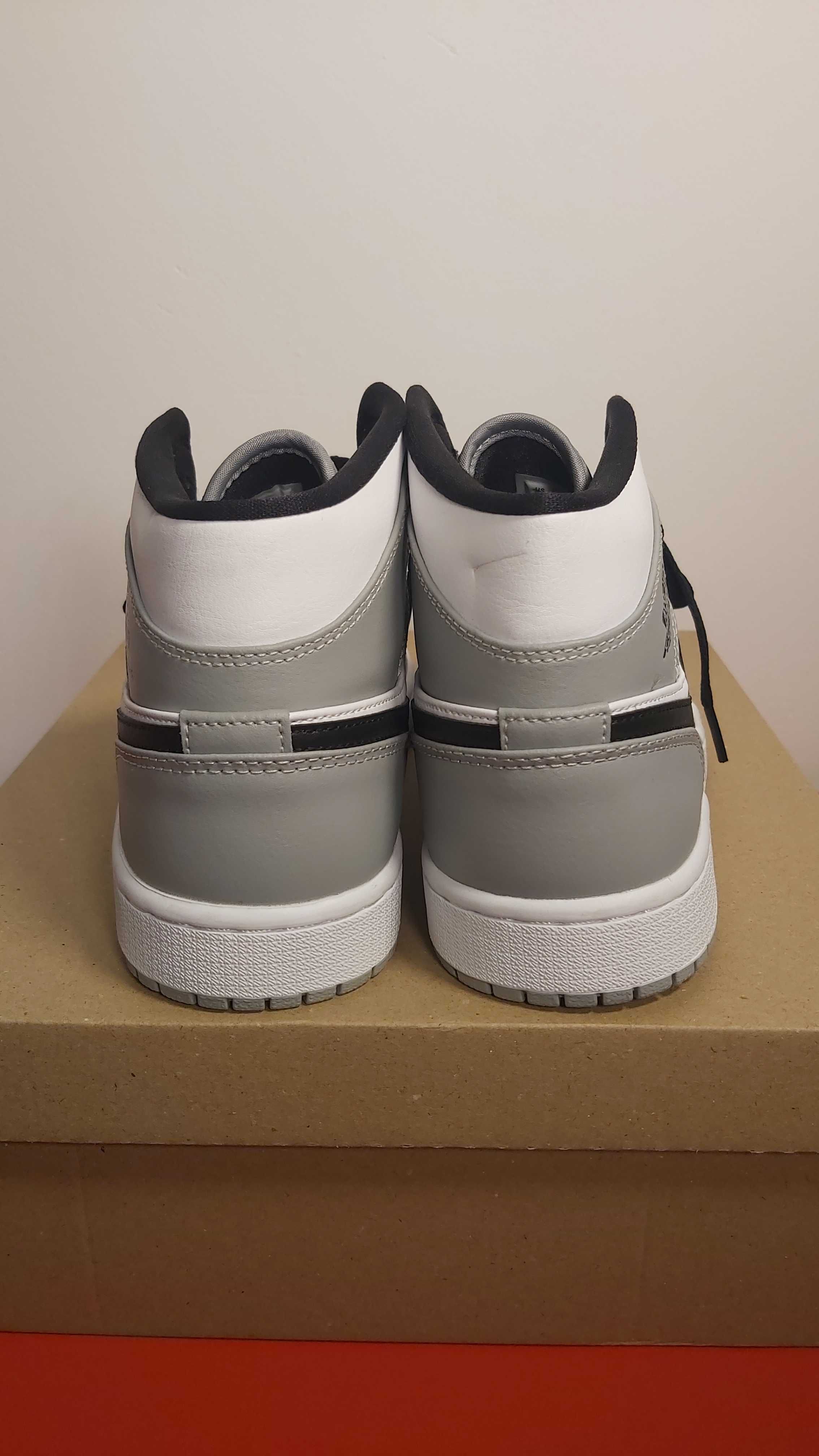 Jordan 1 Mid "Light Smoke Grey" - Номер 42