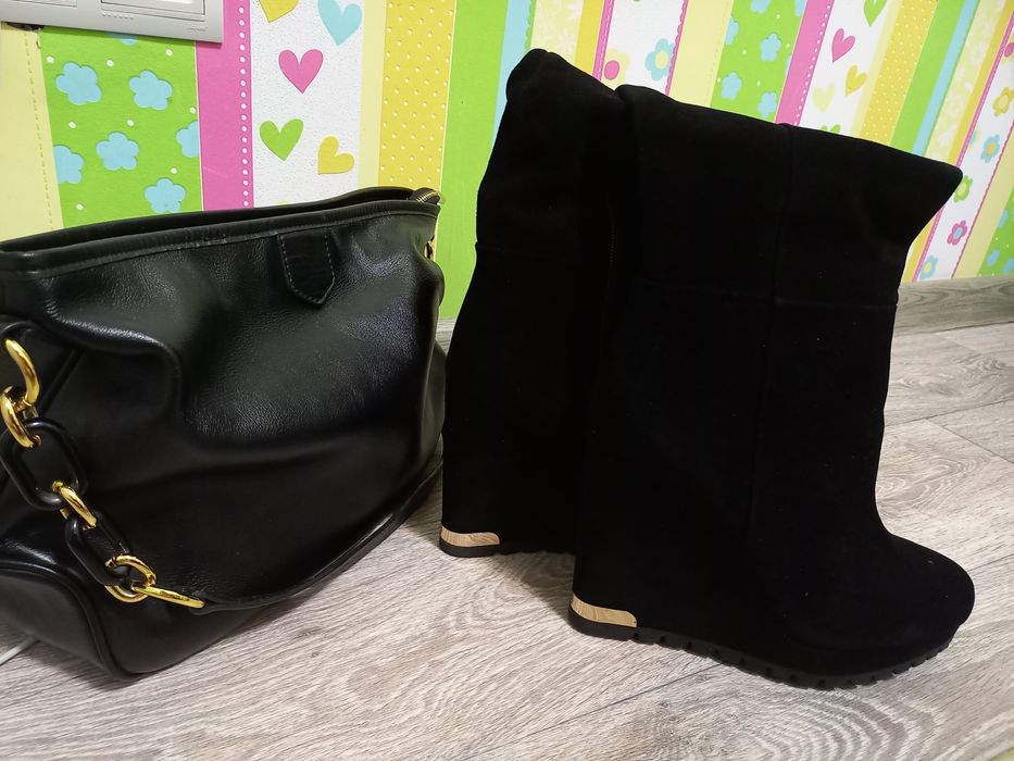 Продам сапоги.  Натуральная замша и натуральный мех