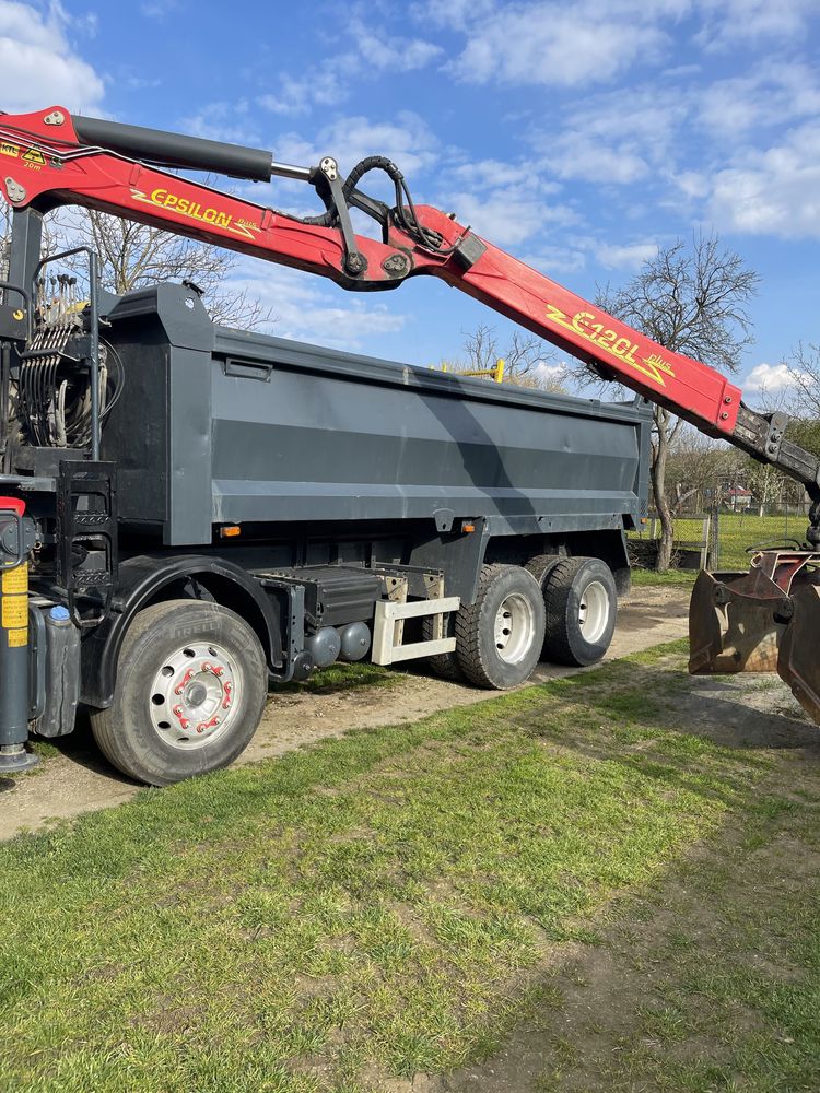 Camion 32 t basculabil cu grab .