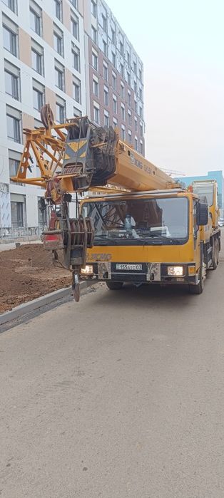 XCMG QY25 кран свободен,