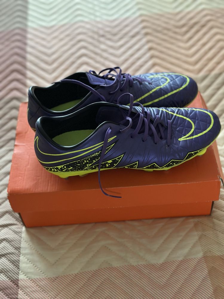 Butonki nike hypervenom