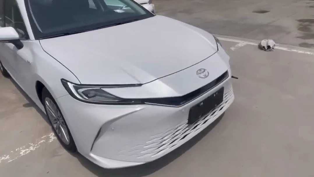 Продам Toyota Camry 80