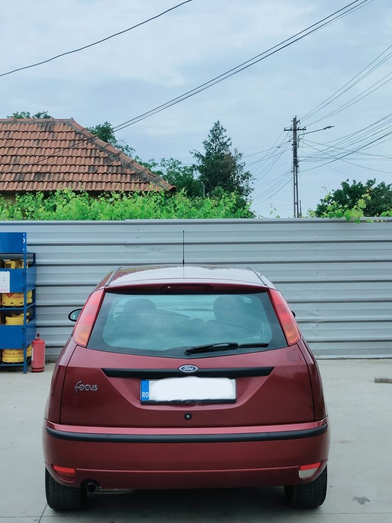 Ford Focus 1.6 Benzina 100 CP