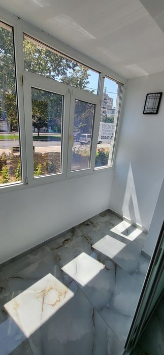 Apartament de vânzare două camere confort 1  str 1 decembrie,gaze