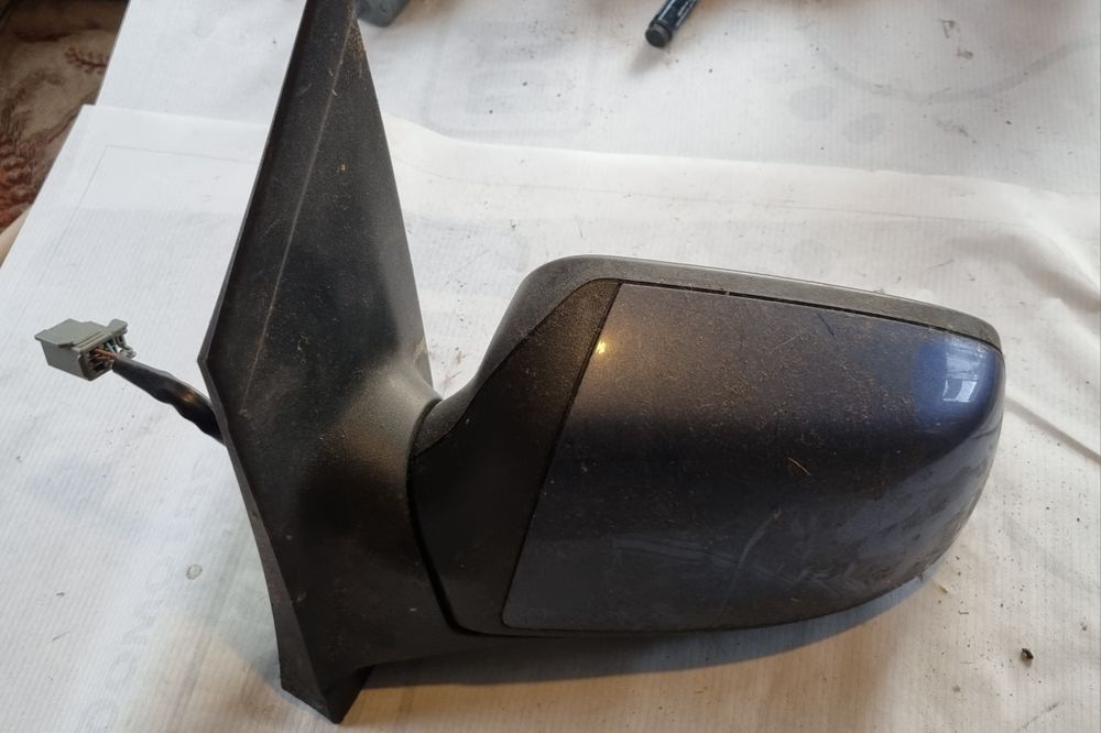 Дясно огледало Форд Фокус 2 Ford Focus 2