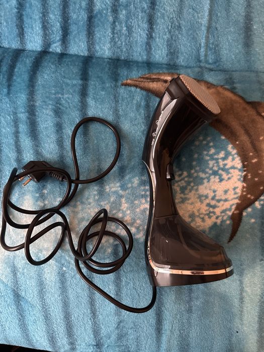 Aparat de calcat cu aburi Beko