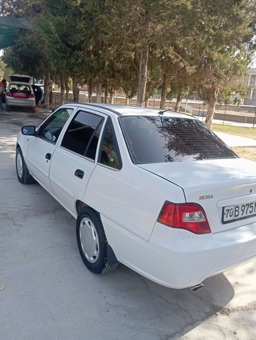 Mashina nexia 2 sons