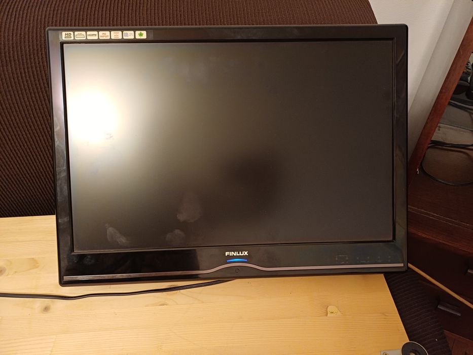 Televizor 60cm FINLUX HD Ready, 22F850 functional