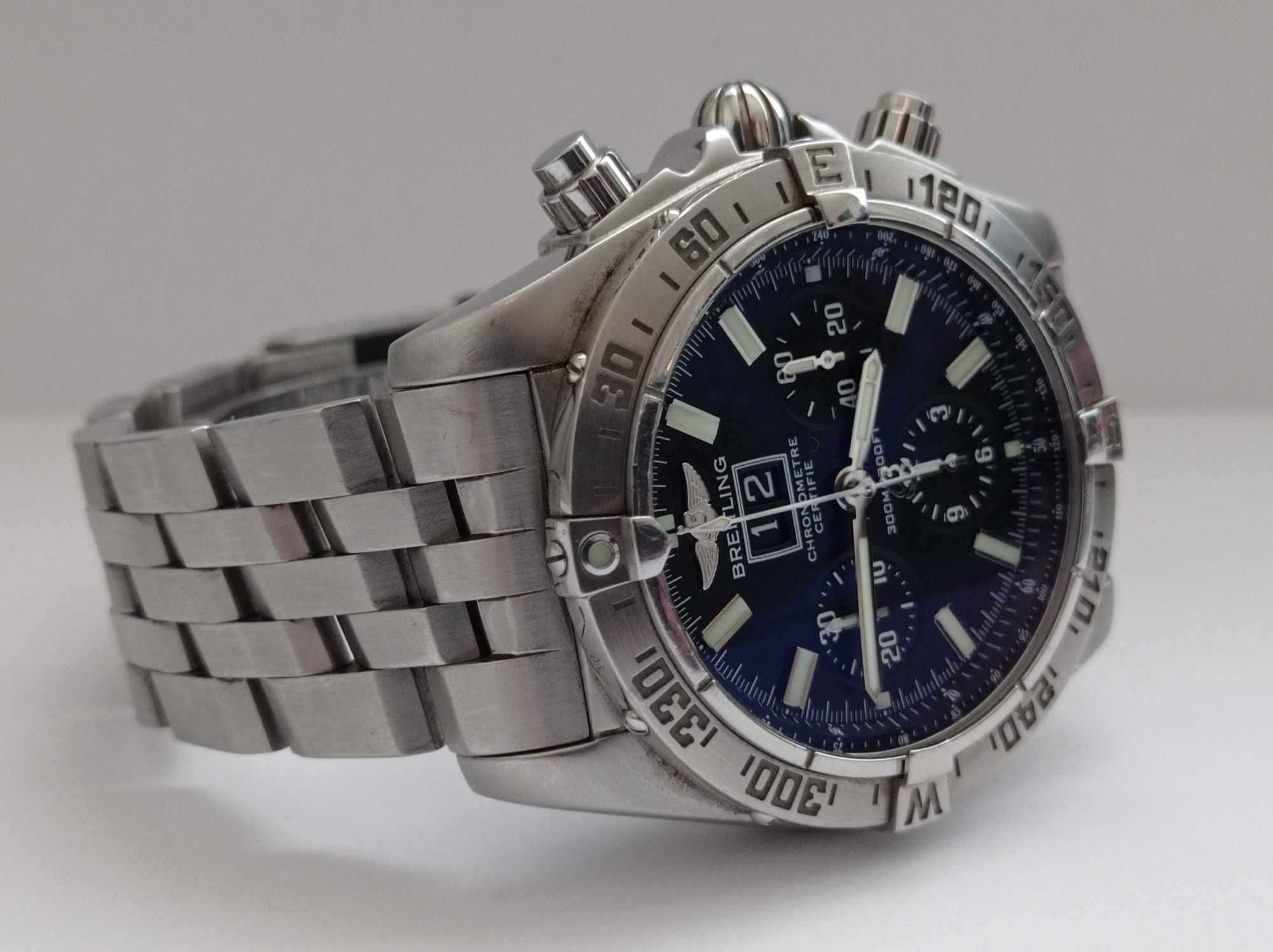 Breitling Chronomat Blackbird 44 Big Date