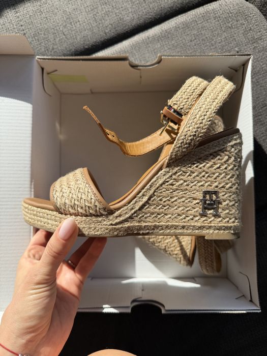 Обувки на платформа  Tommy Hilfiger