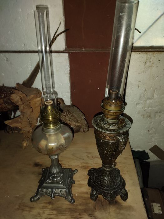 Lămpi vintage cu petrol