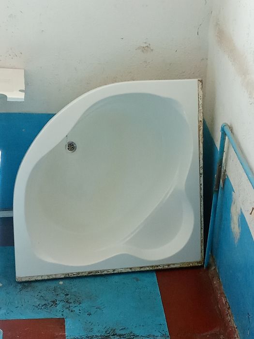 Продаётся Ванна 600.000