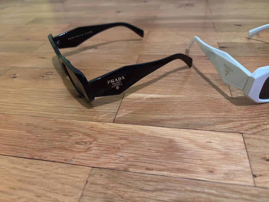 Слънчеви очила Prada 60 лв