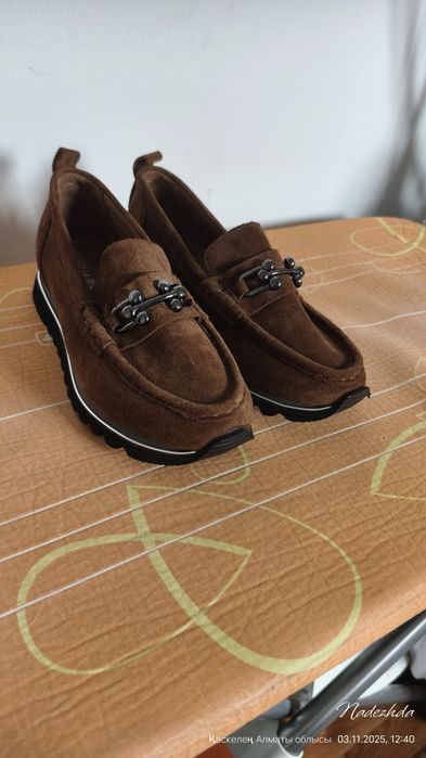 Натуральные замшевые 39-40 размер