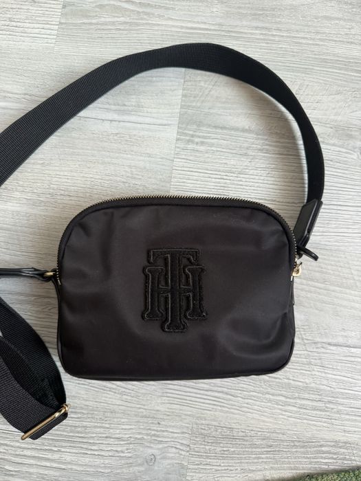 Дамска чанта Tommy Hilfiger