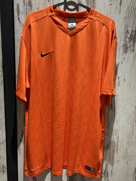 Оригинални! Nike Football Pro T-Shirt - XL ShoeMag