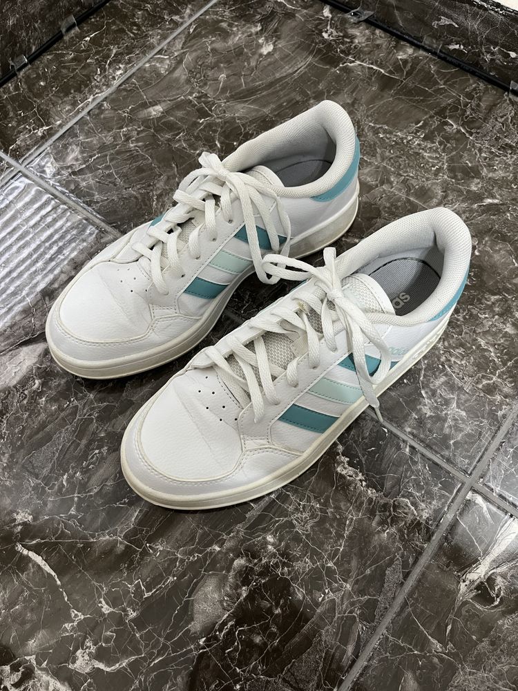 Дамски кецове adidas