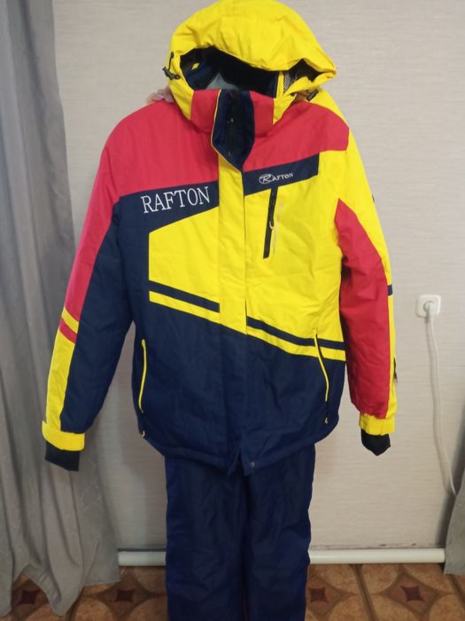 Лыжный костюм женский