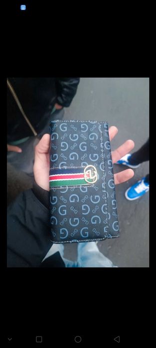 Portofel Gucci, in stare bună.