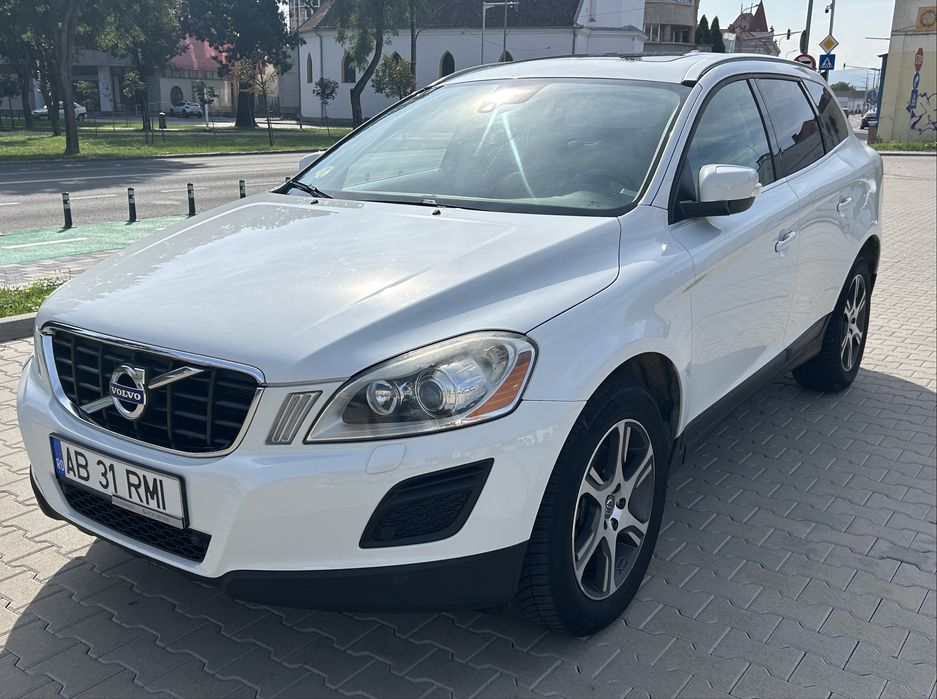 Volvo XC60 2011 2.4