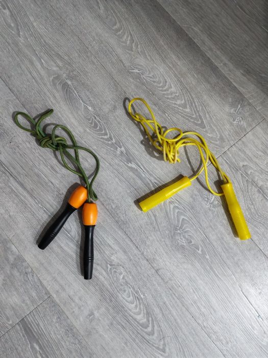 Скакалка бесплатно 
Забирать с левого берега район Азия парк 
Кабанбай