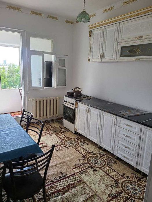 Сдается 2х квартира на Шайхонтохур район Ц13 Абай ор-р Ислам Универст