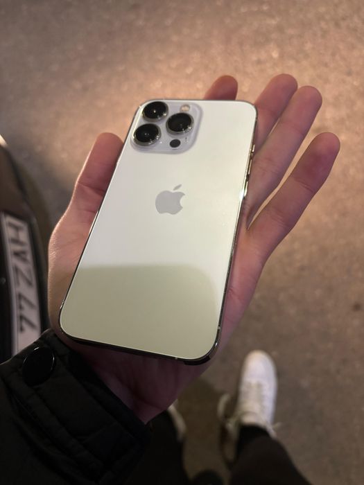 vand iphone 13 pro white