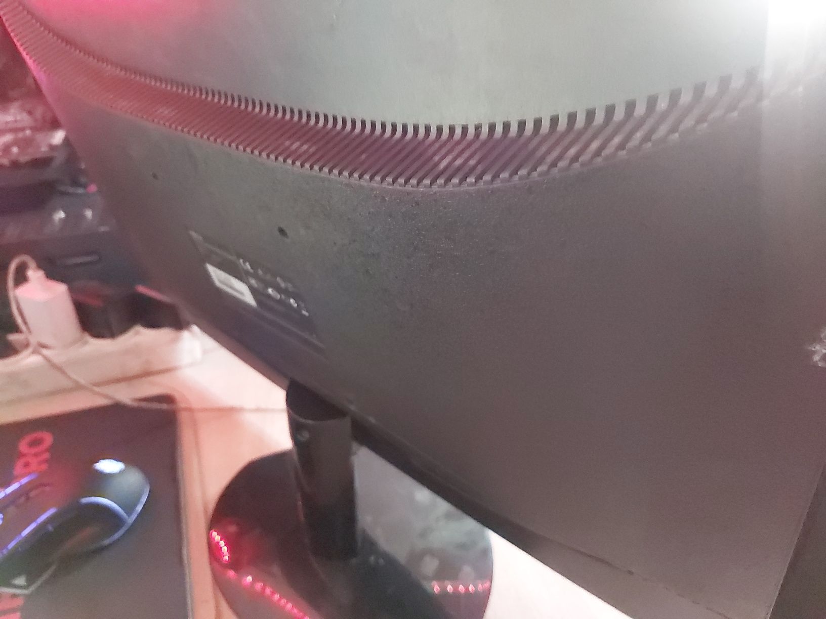 Продам монитор FUJITSU L20T-3 LED
