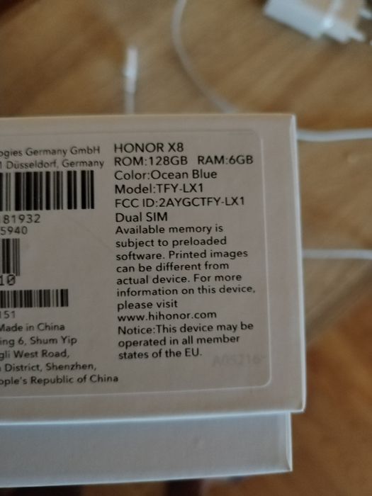 Vând telefon Honor x8