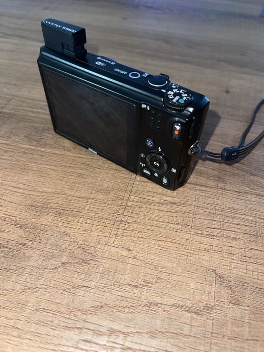 Nikon Coolpix S9600 – 22x Zoom Optic, Full HD, Wi-Fi