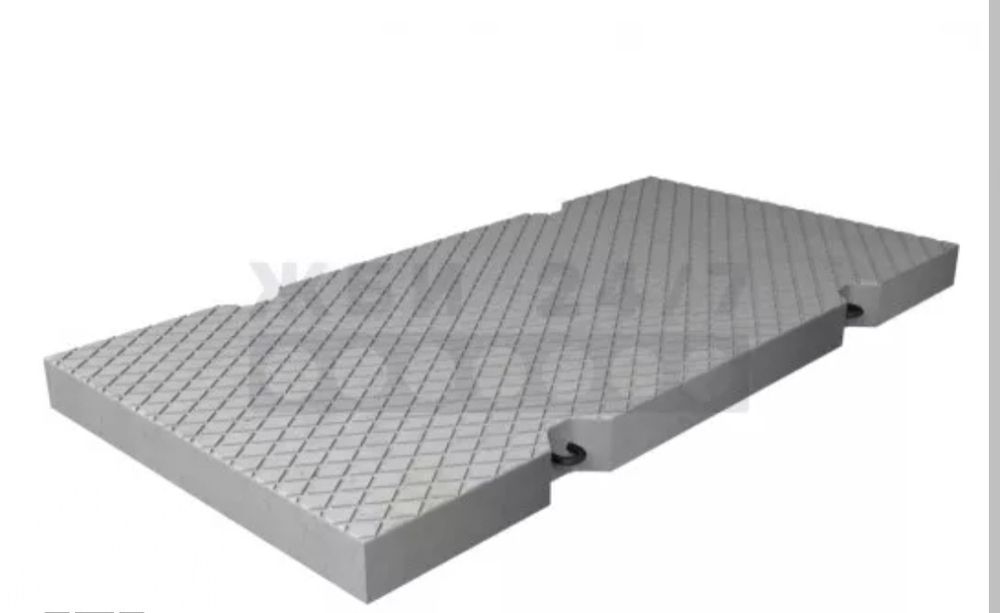 Плиты бетонные,дорожные