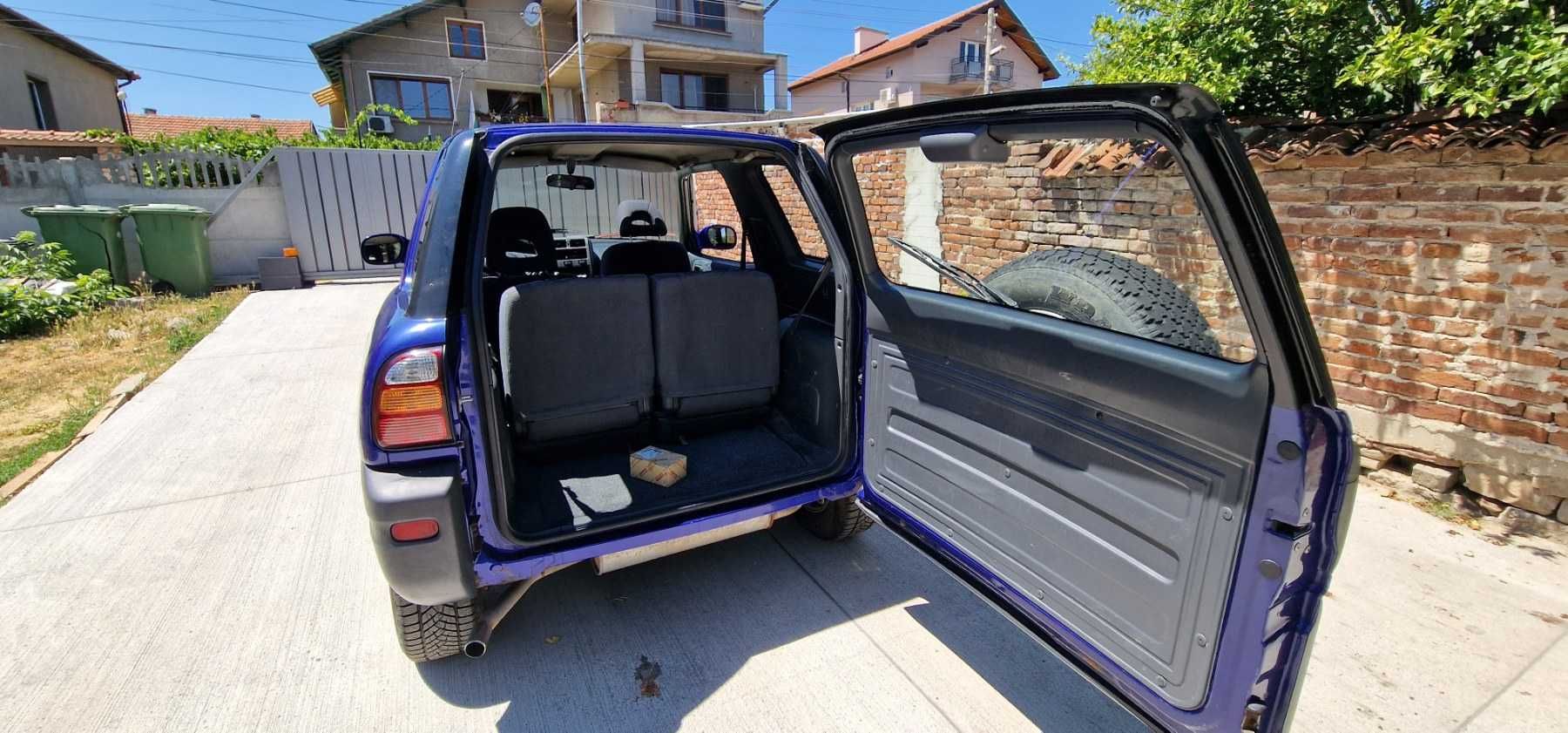 Продавам Toyota RAV4 1999г. 2.0