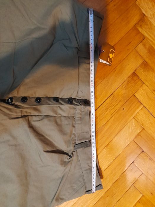 Мраморна масичка,стомна и Ватиран панталон