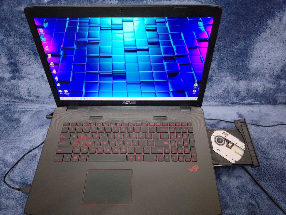 Asus ROG GL752 laptop