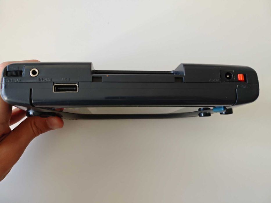 Sega Game Gear портативна конзола