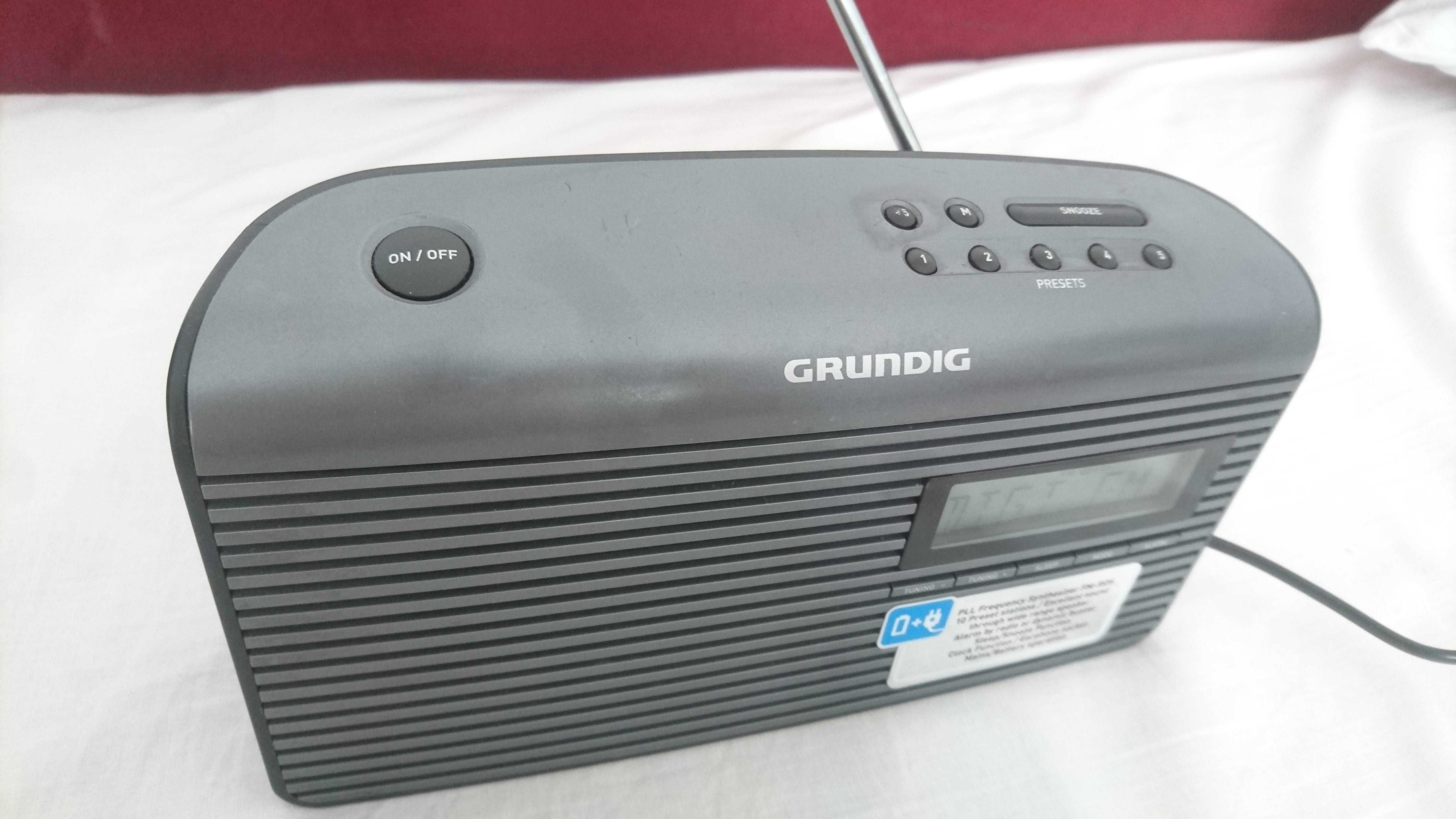 Radio Grundig,impecabil,rds si cautare automata,la doar 165 lei