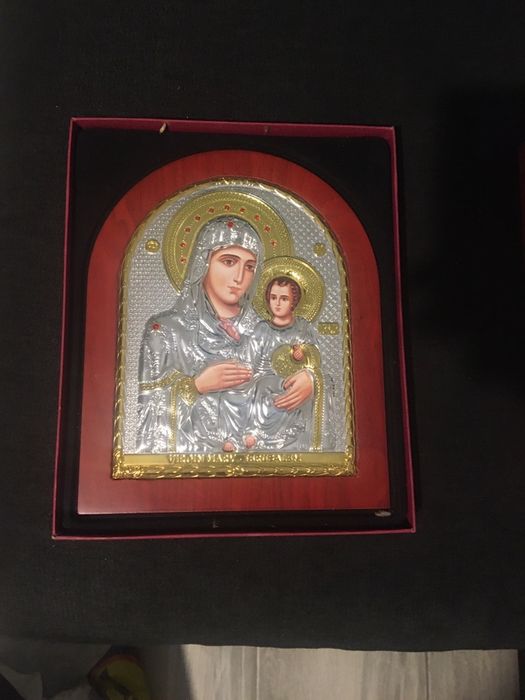 Icoana Maica Domnului cu Pruncul-adusa din Ierusalim sfintita acolo