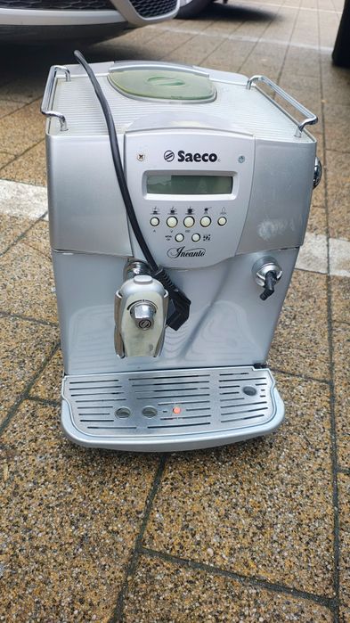Vând expresor cafea Saeco.Urgent!!