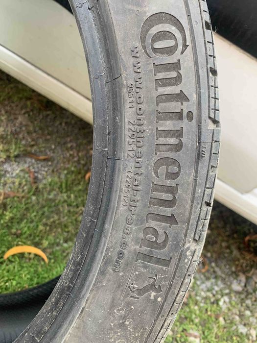 Гума 245/40/19- зимна