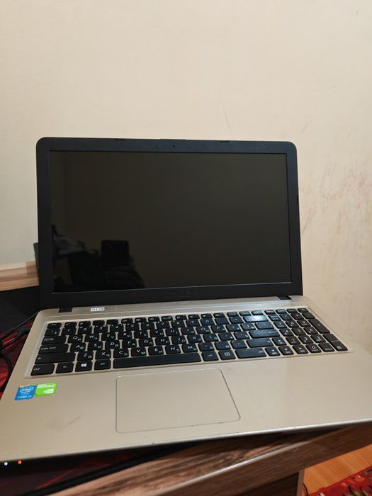 Ноутбук Asus Core i3-5005