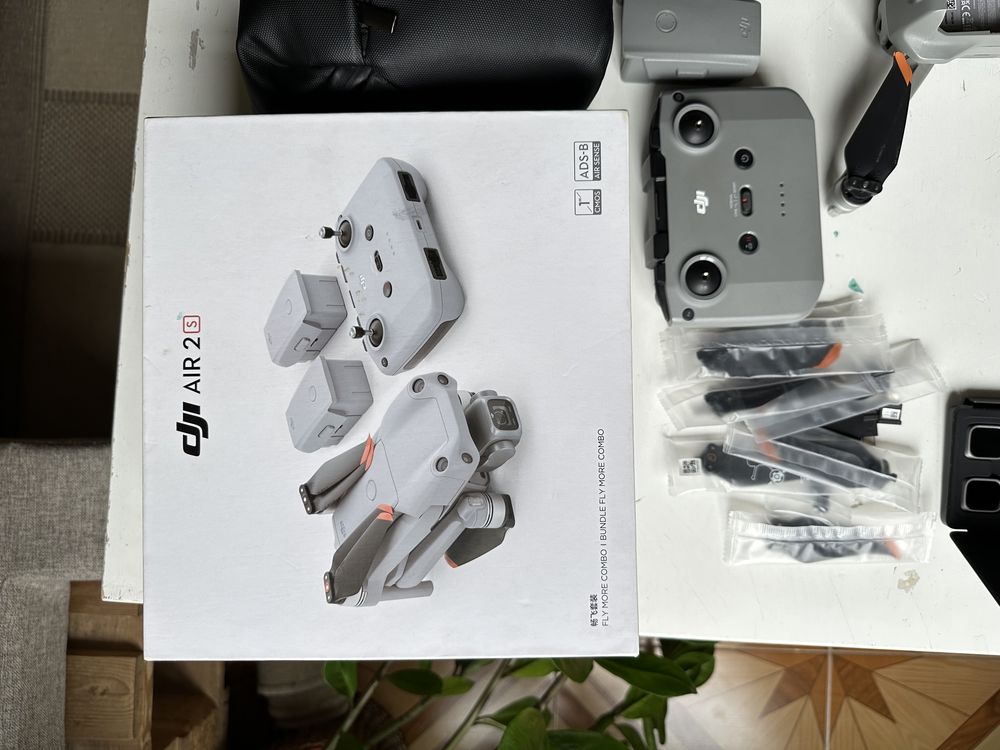 DJI Mavic Air 2S Fly more combo