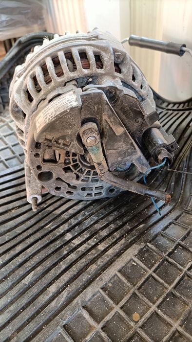 Alternator  Wolkswagen Sharan 1.9