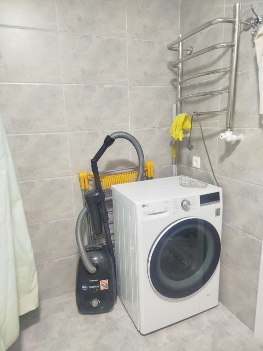 ijaraga kvartira beriladi vagzal uzgazoyil  3 xona 7 etaj navastoyka