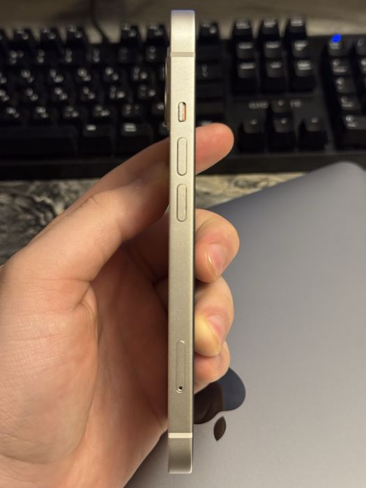 iPhone 13 White 128gb