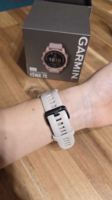 De vânzare: Garmin Fenix 7S Solar – Rose Gold, 42mm (ca nou)