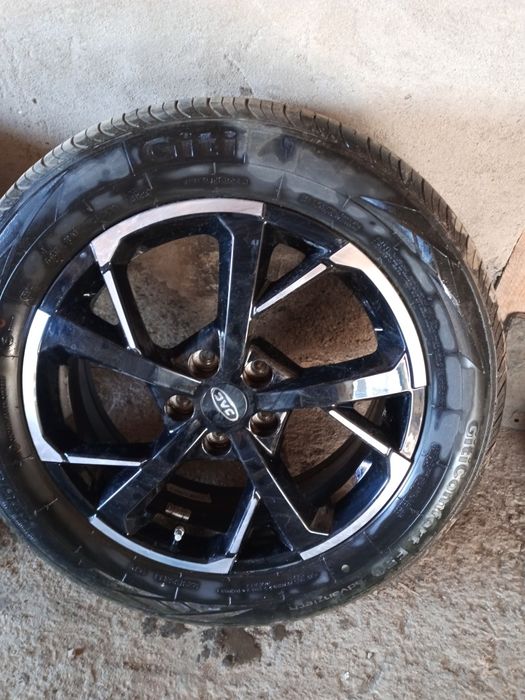 Продам диск с шинами
