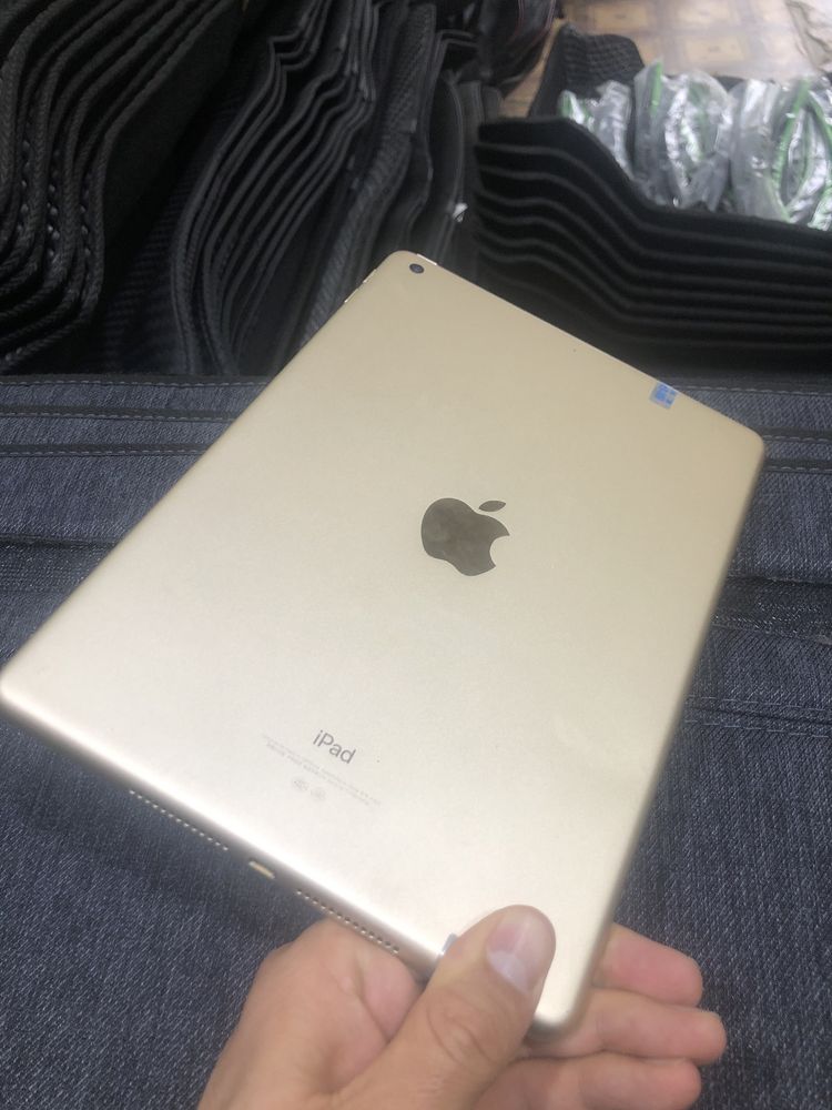 Ipad 5-поколения wifi  32gb IpadOs 16.7.8